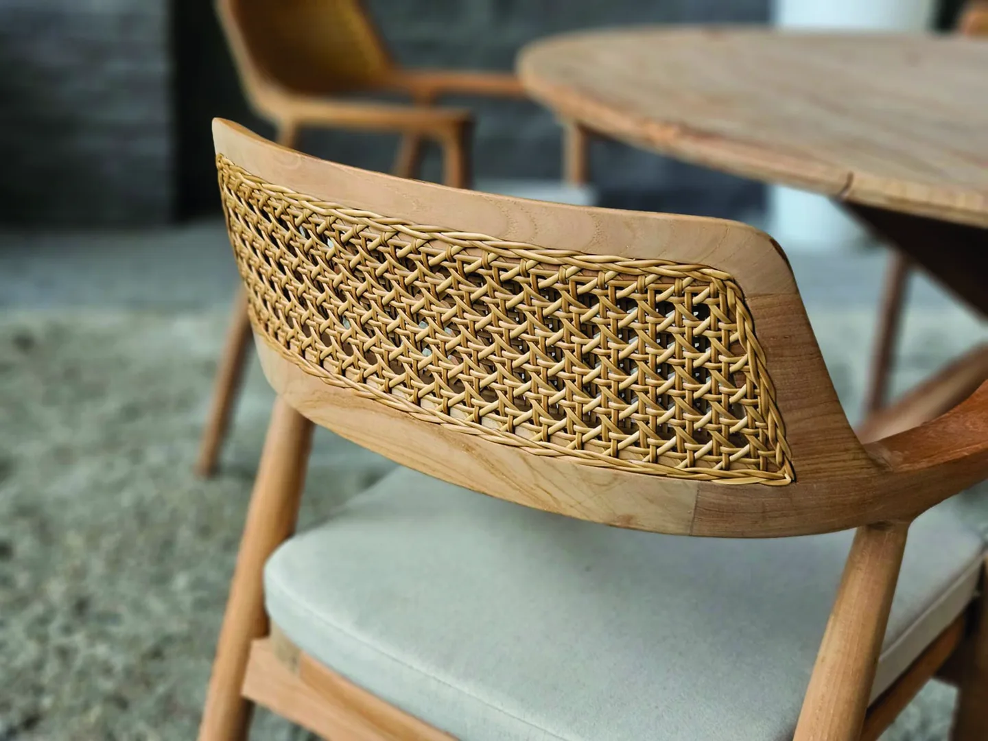 Fauteuil SEMARANG – Teck naturel avec coussin Sunbrella Papyrus écru – Image 3