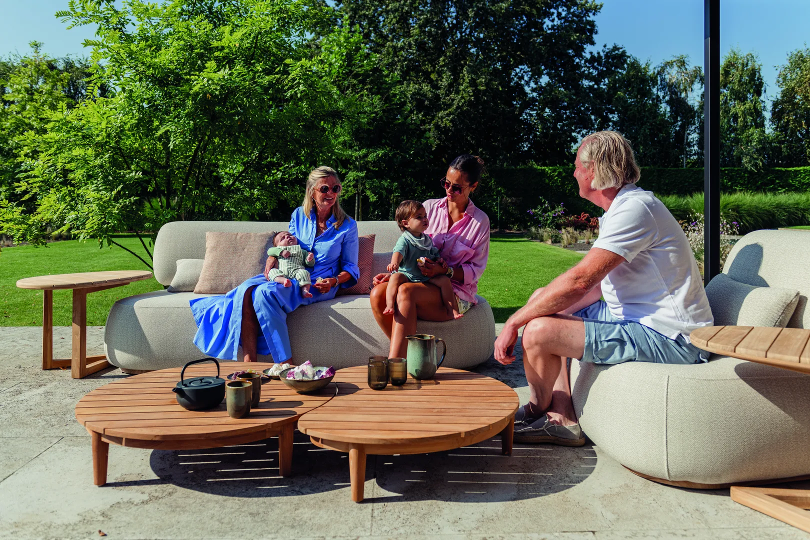 Table basse demi-lune SANTORINI – Teck – Image 8