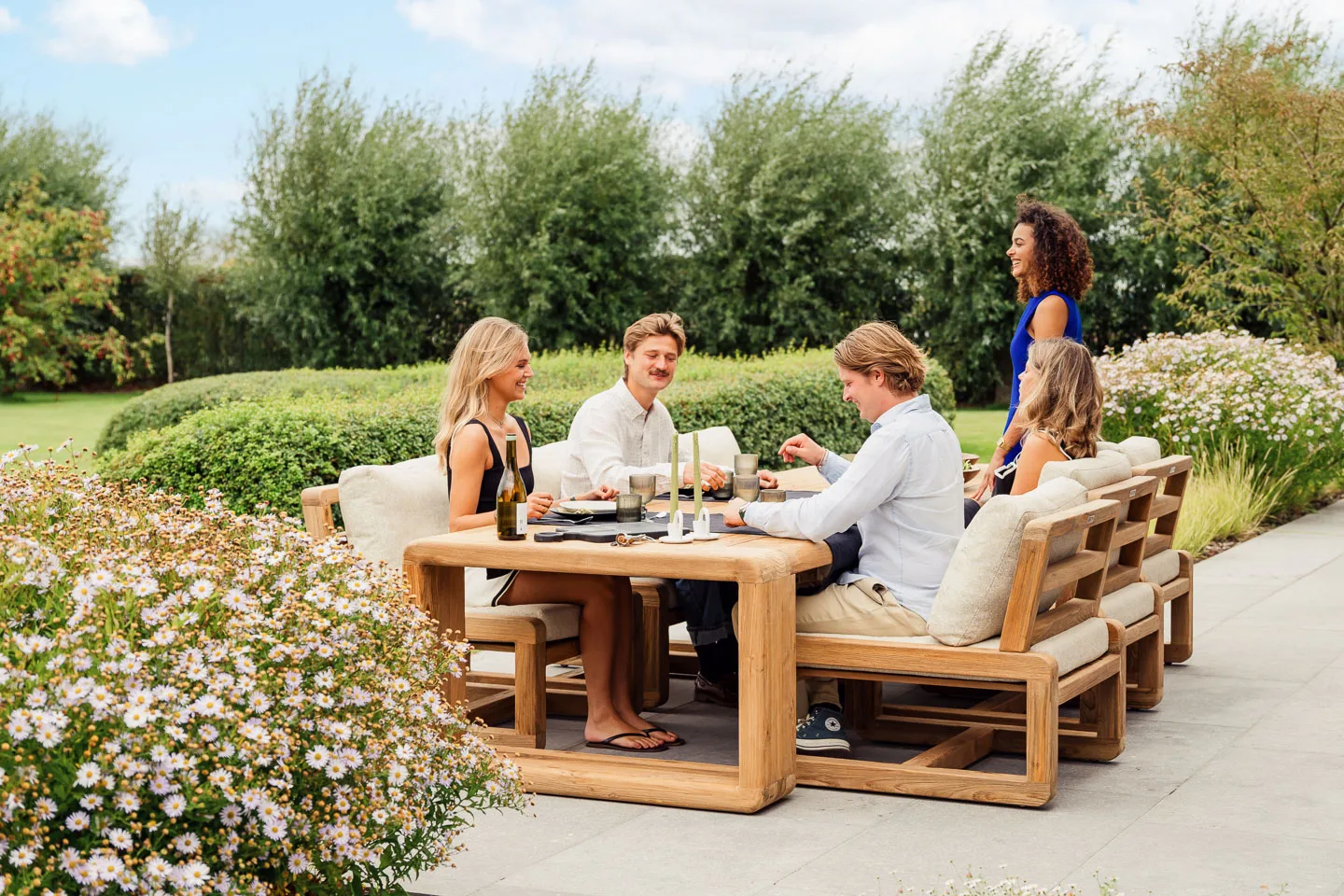 Table de repas basse SUSAN – Teck recyclé 334x110 – Image 5