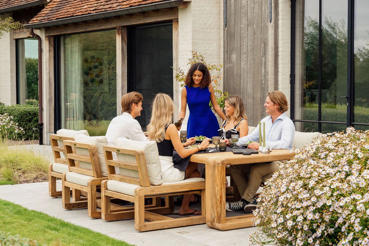 Table de repas basse SUSAN – Teck recyclé 334x110 – Image 4