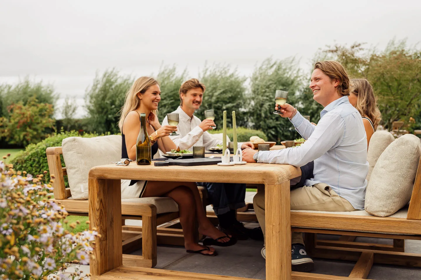 Table de repas basse SUSAN – Teck recyclé 334x110 – Image 2